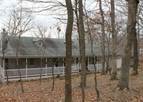 2220 Dehart Farm - Front of Home